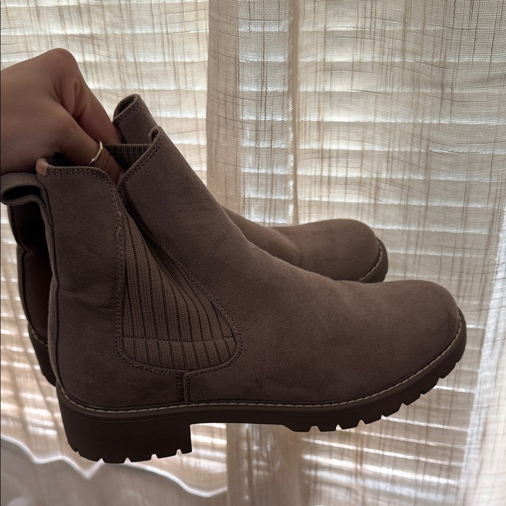 Women's Taupe Chelsea Boots